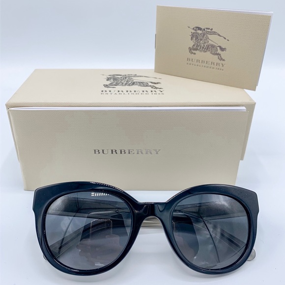 Burberry Polarized Sunglasses - Picture 2 of 7